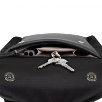 8521 black Canvas backpack